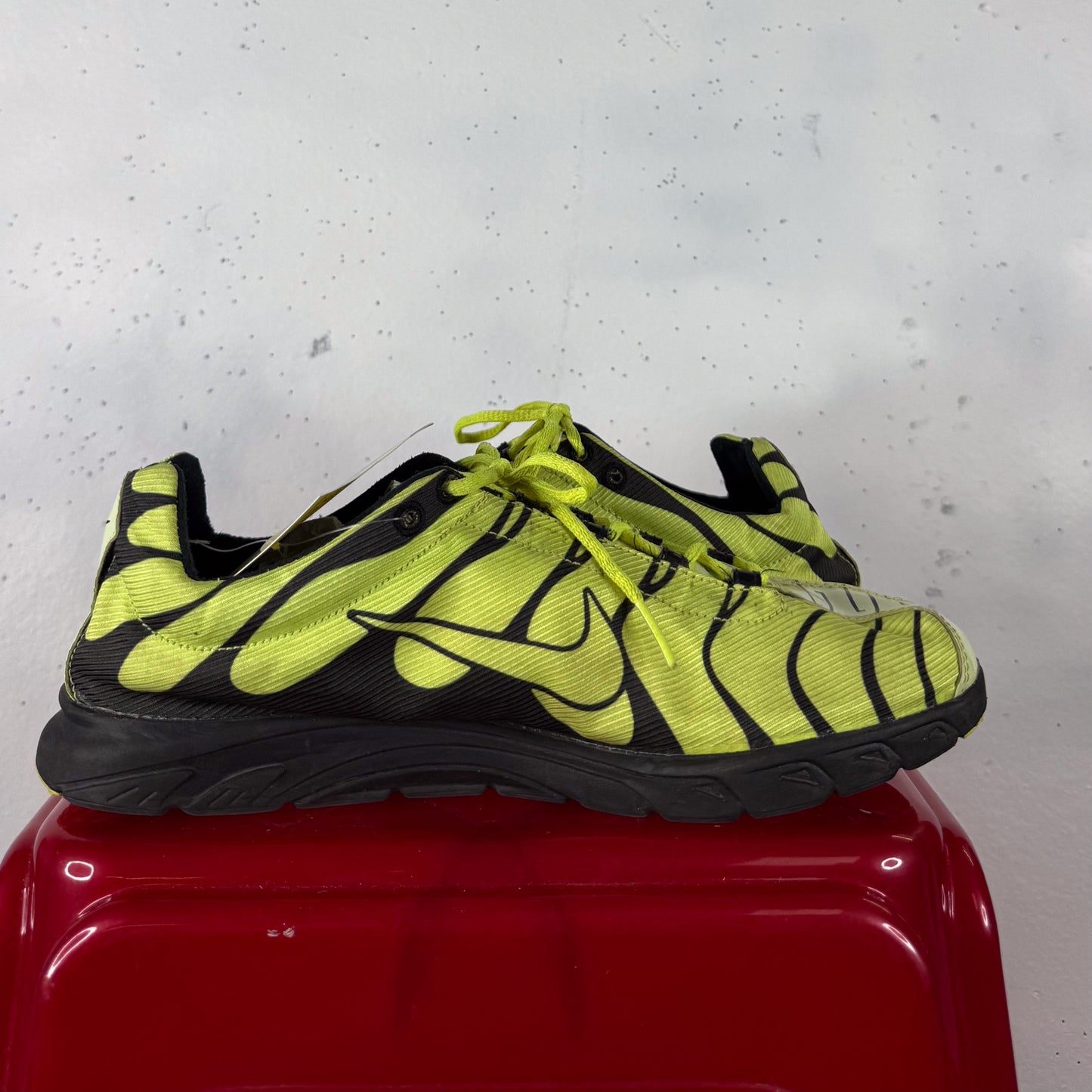 Nike Mayfly Air Max Plus Tribute Neon (US9)