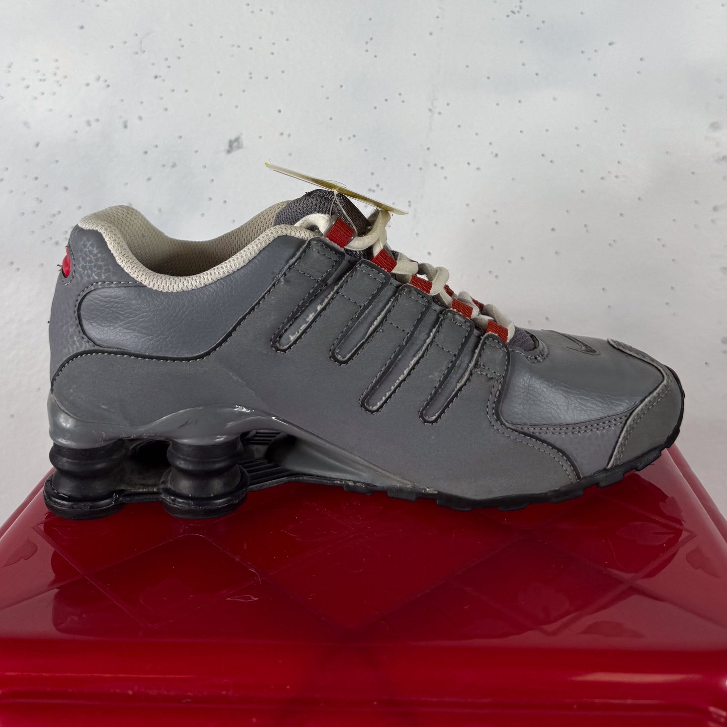 Nike Shox NZ :Dark Grey" (US4Y)