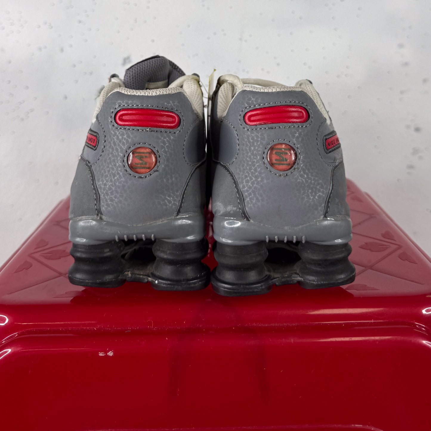 Nike Shox NZ :Dark Grey" (US4Y)