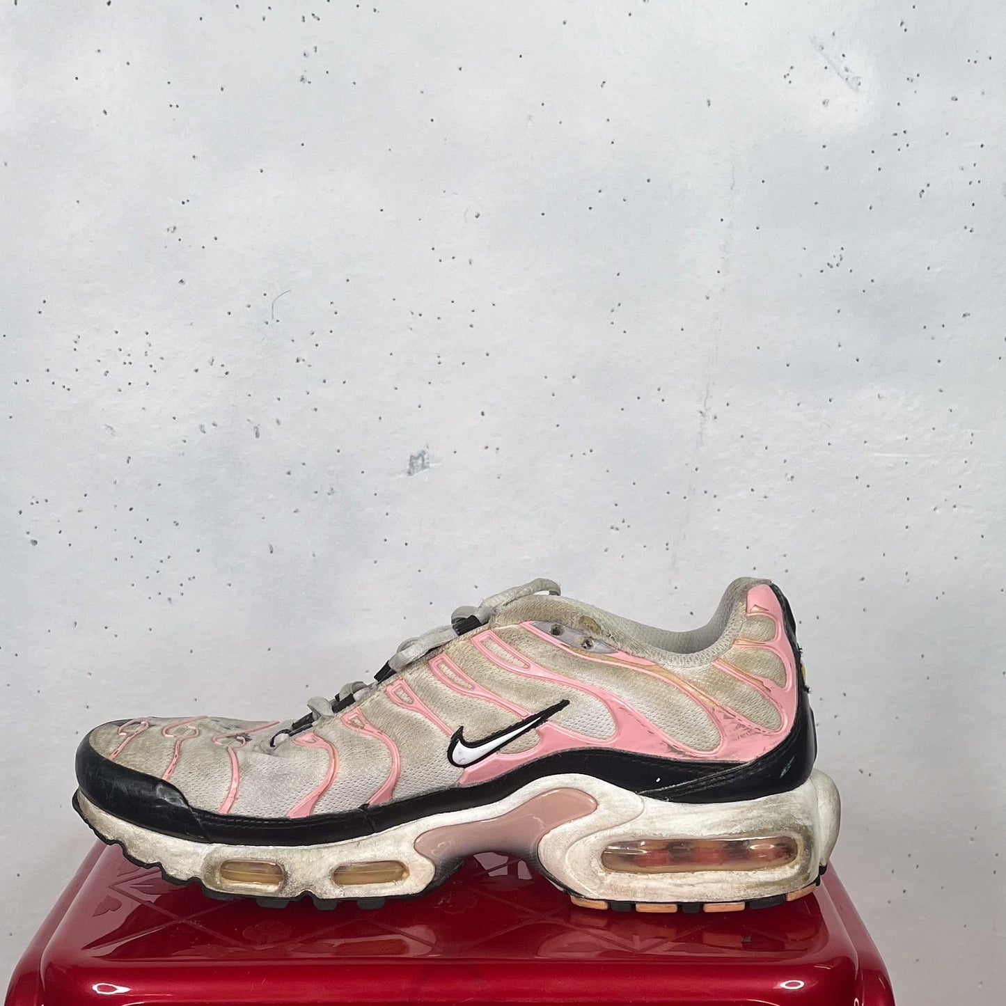 Nike Air Max TN "Baby Pink" 2011 (Women's US6)