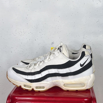 Nike Air Max 95 "Juventus" Retro 2018 (Women's US11 / Men's US9.5)